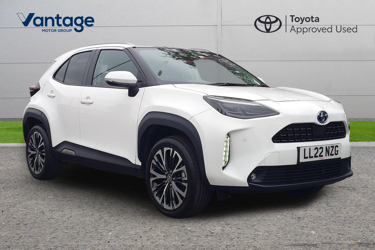 Main listing image - Toyota Yaris Cross