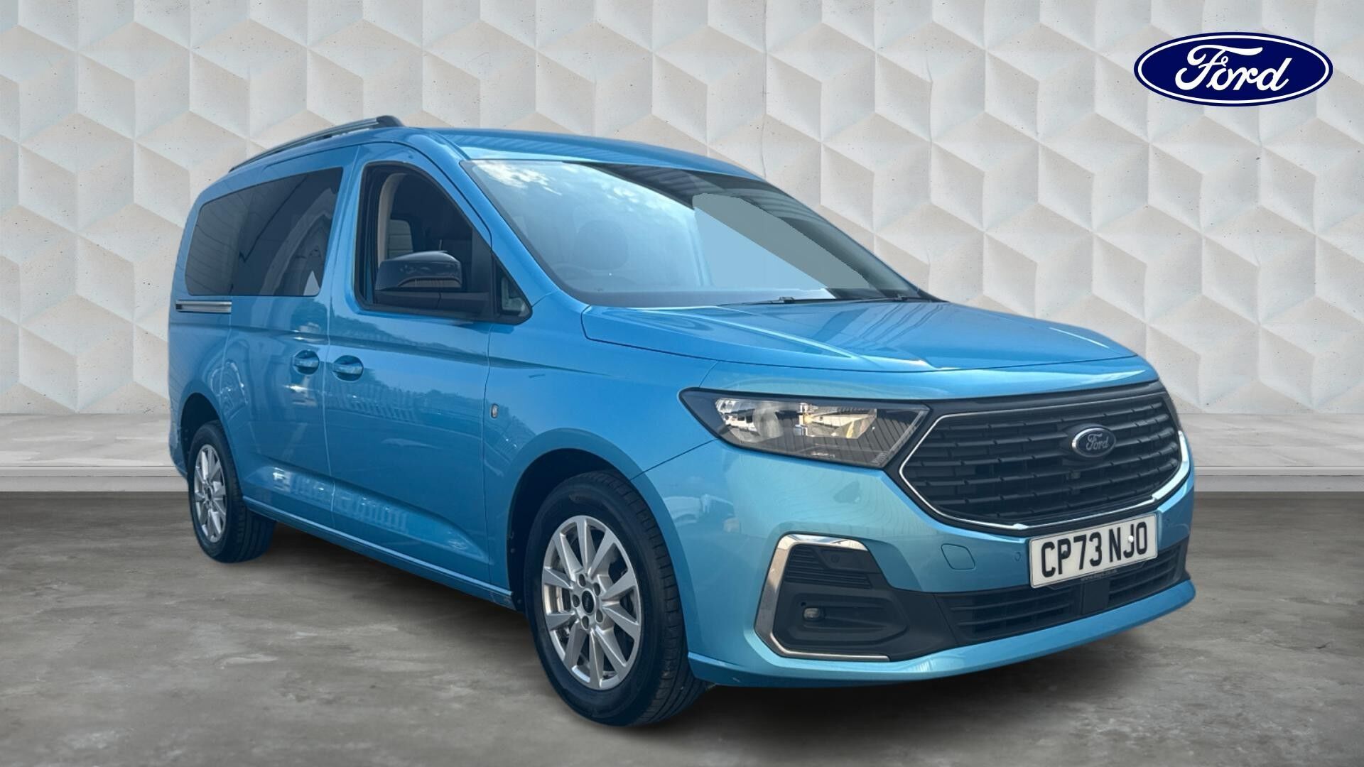Main listing image - Ford Tourneo Connect