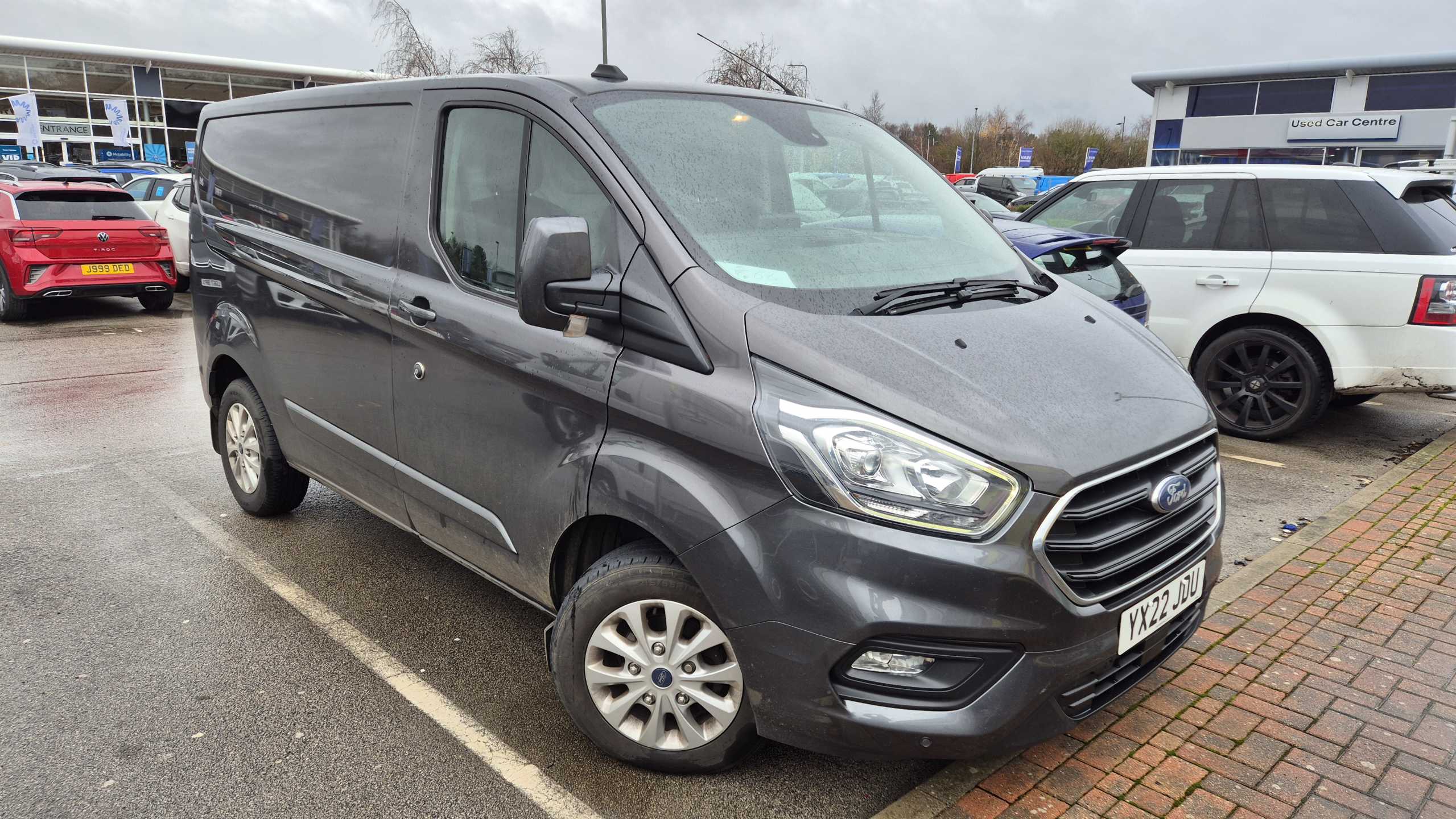 Main listing image - Ford Transit Custom