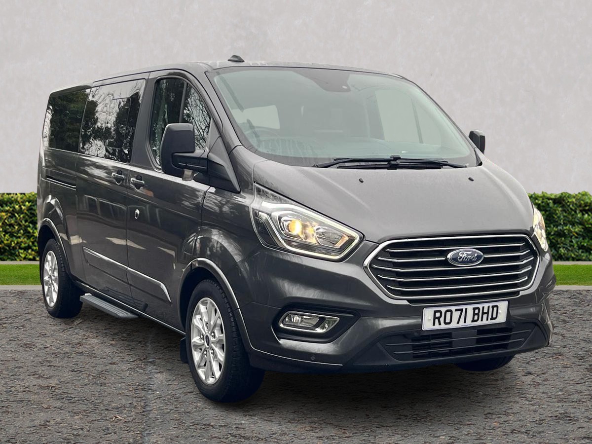 Main listing image - Ford Tourneo Custom