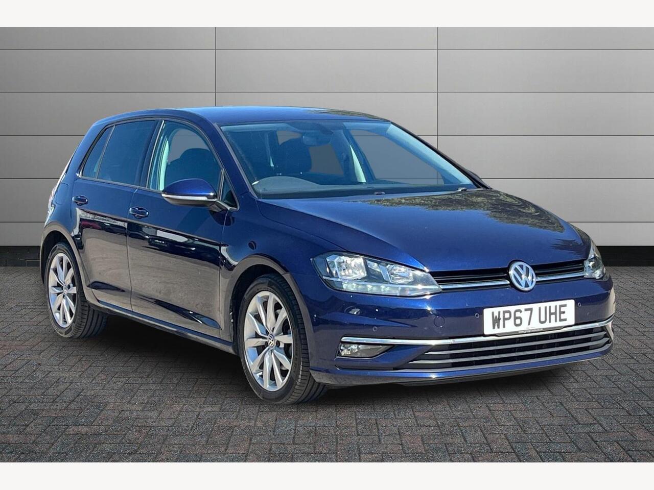 Main listing image - Volkswagen Golf