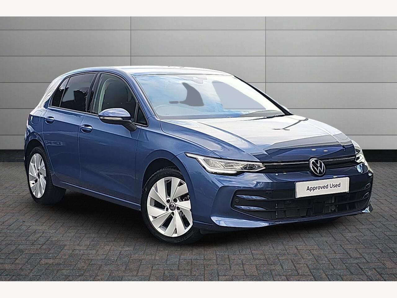 Main listing image - Volkswagen Golf