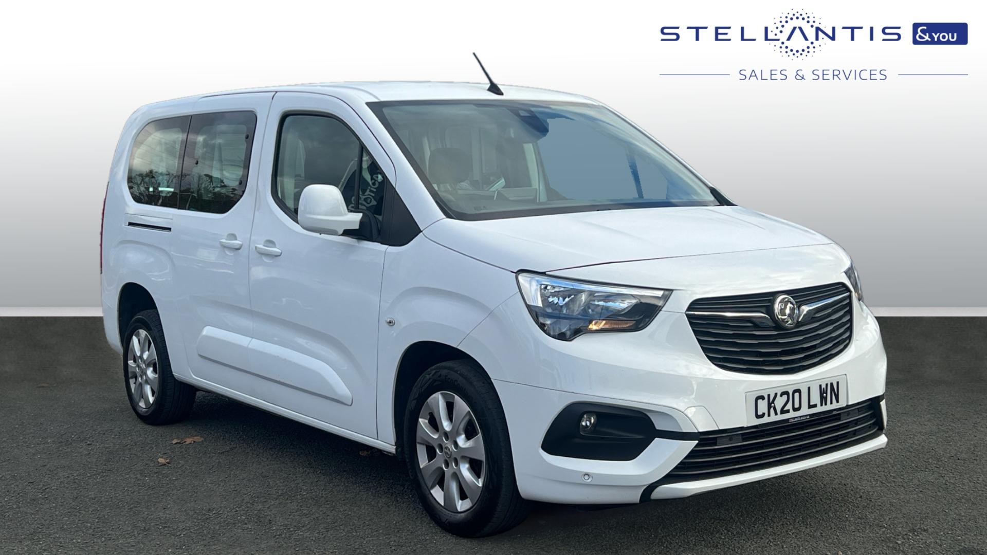 Main listing image - Vauxhall Combo Life