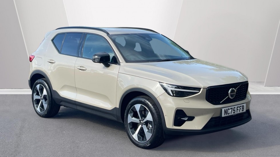 Main listing image - Volvo XC40