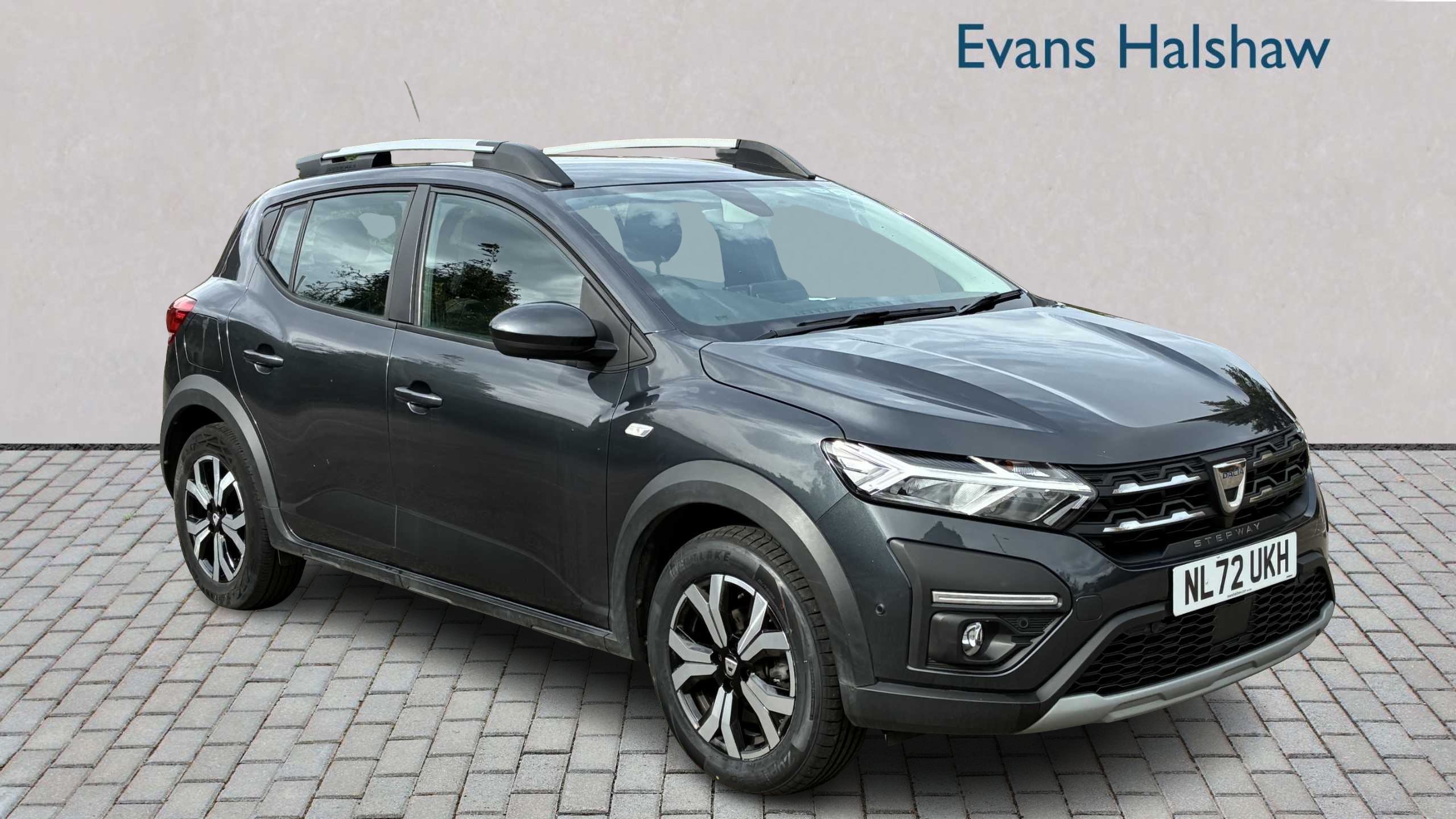 Main listing image - Dacia Sandero Stepway