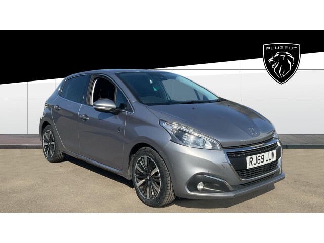 Main listing image - Peugeot 208