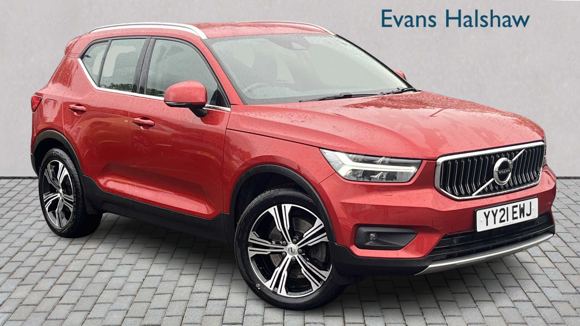 Main listing image - Volvo XC40 Recharge