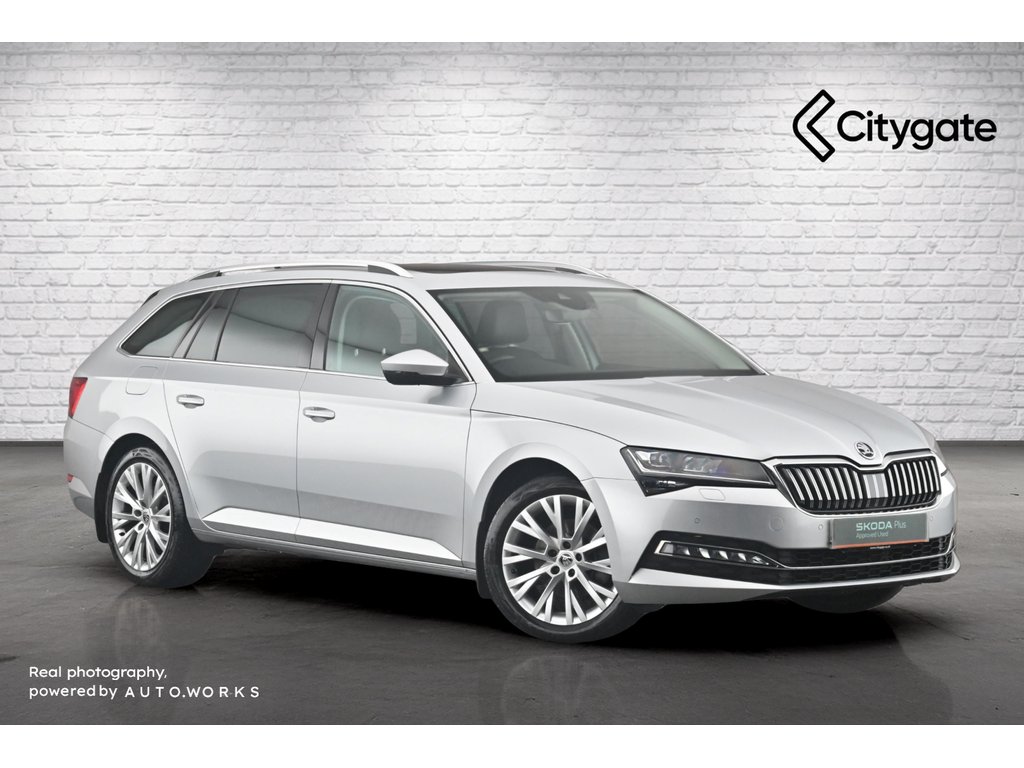 Main listing image - Skoda Superb