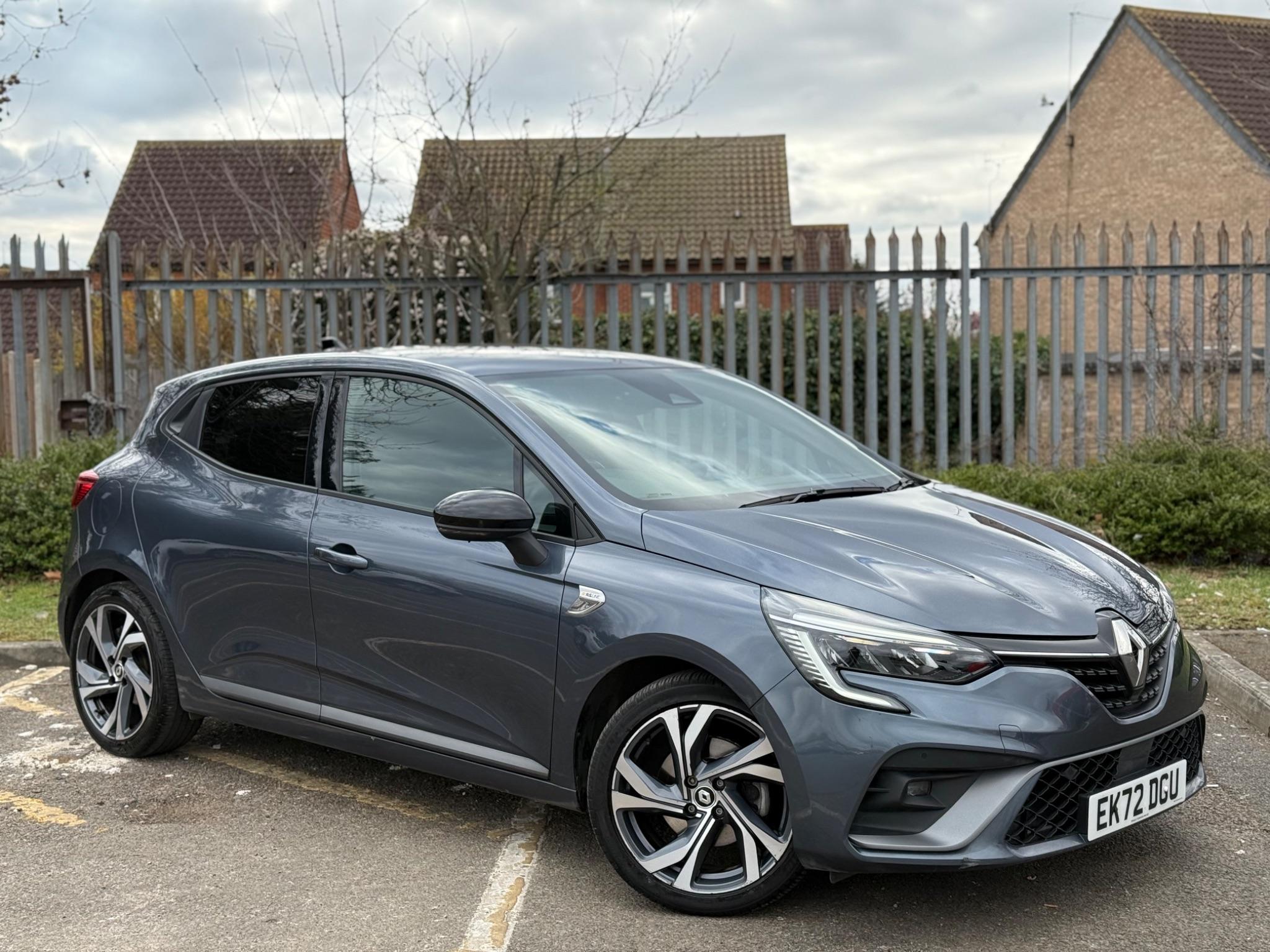 Main listing image - Renault Clio