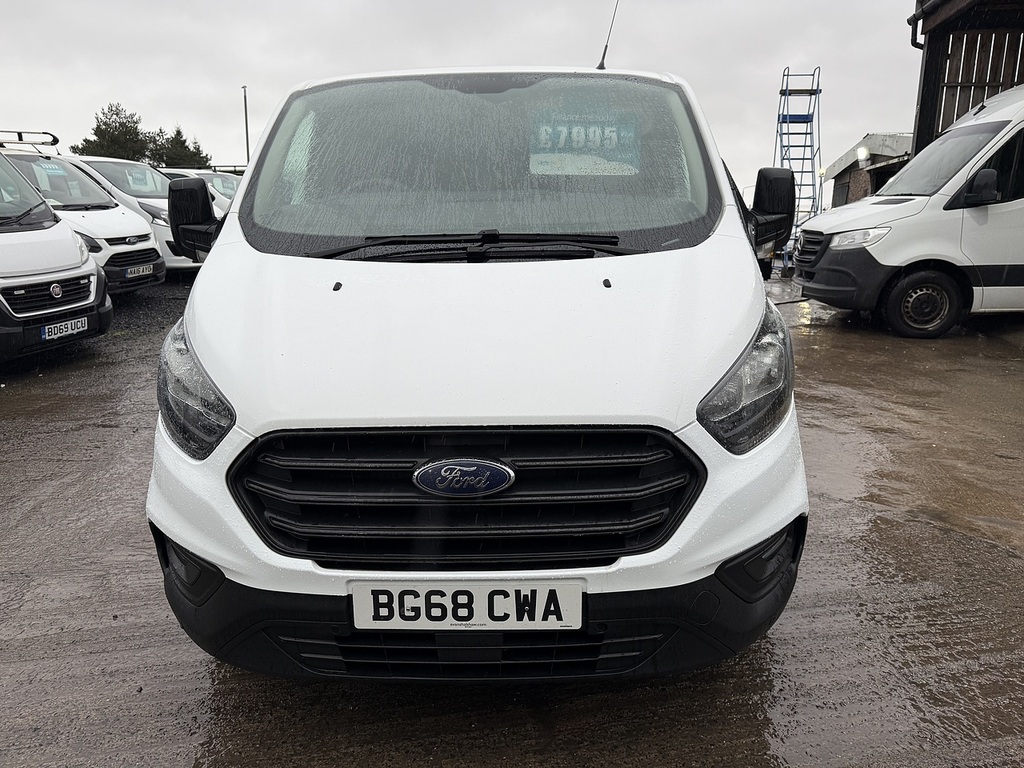 Main listing image - Ford Transit Custom