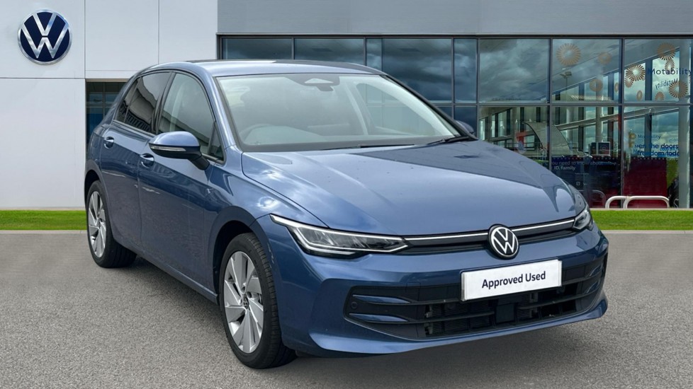 Main listing image - Volkswagen Golf