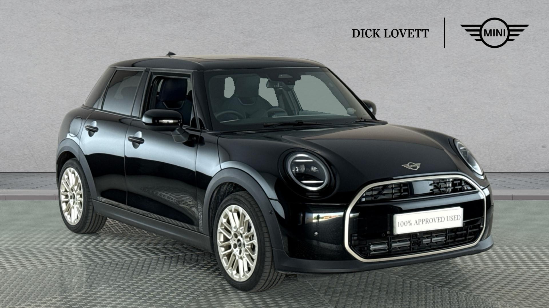 Main listing image - MINI Hatchback 5dr
