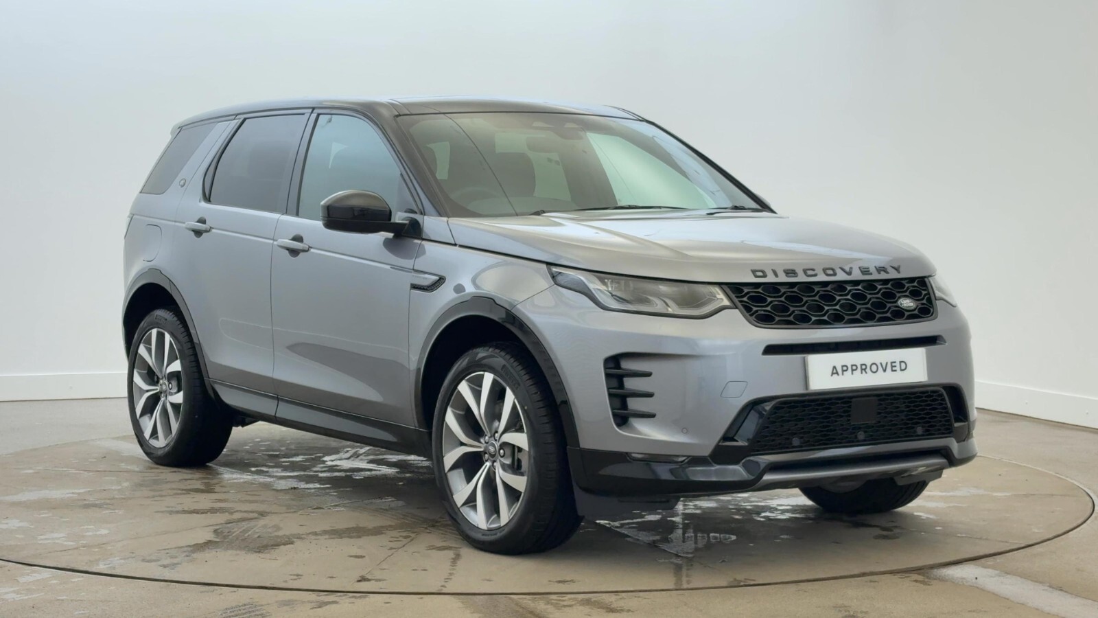 Main listing image - Land Rover Discovery Sport