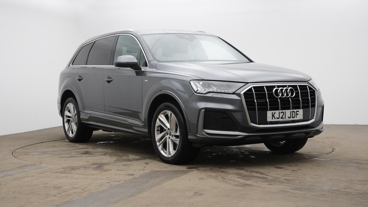 Main listing image - Audi Q7