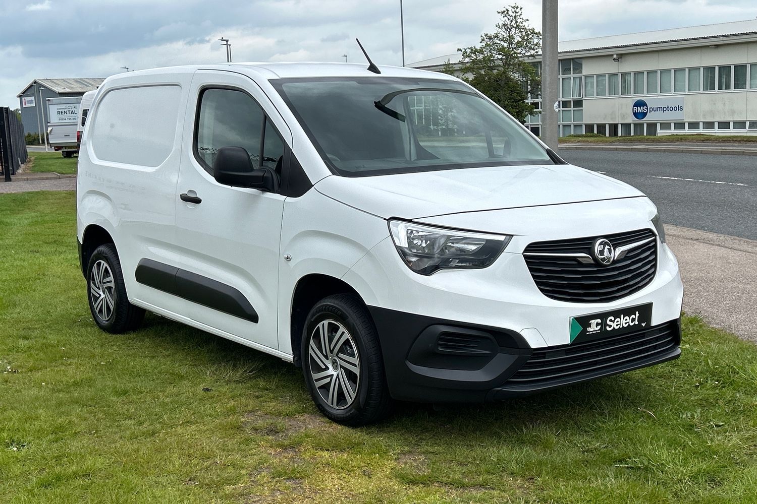 Main listing image - Vauxhall Combo Cargo