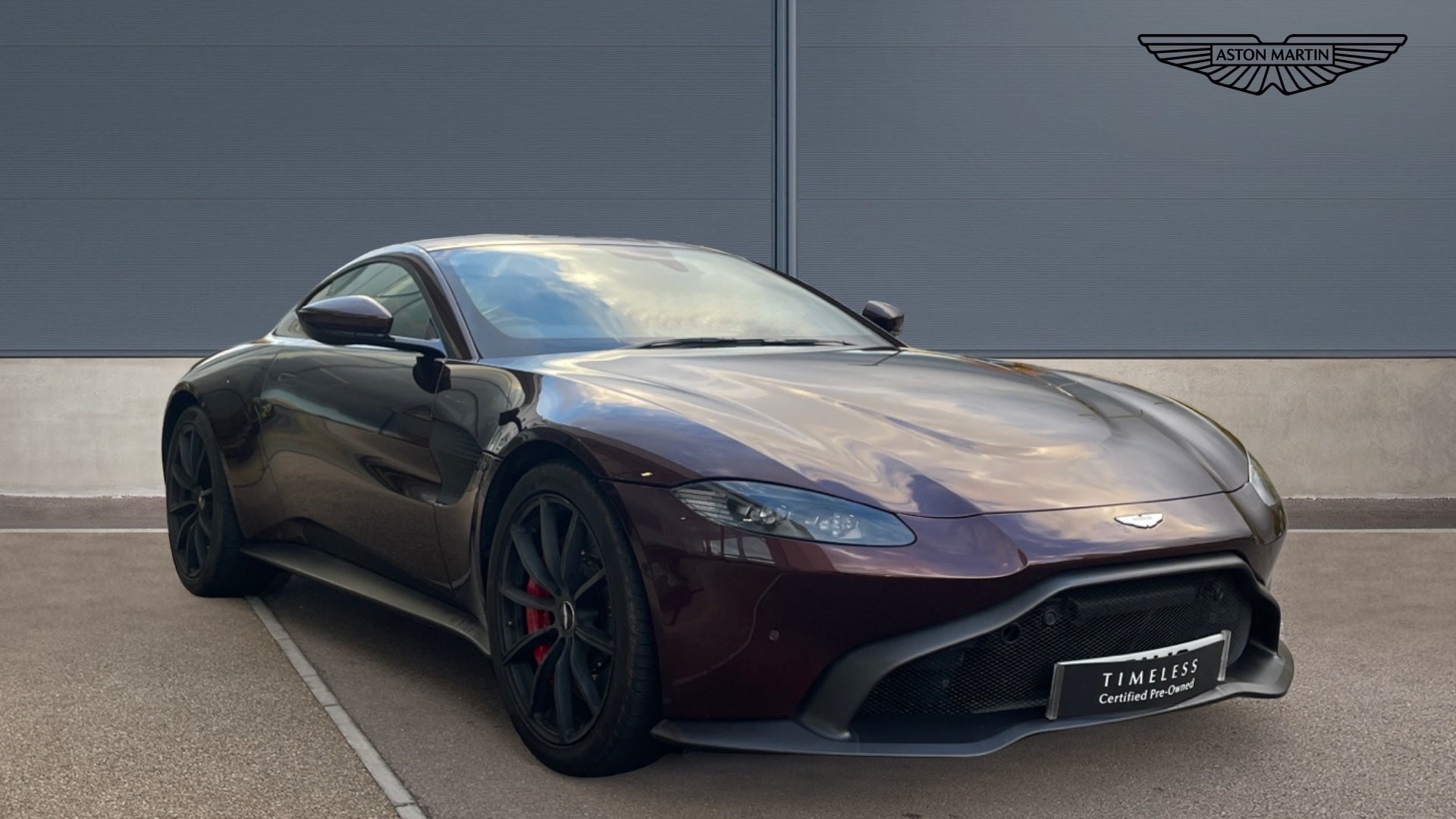 Main listing image - Aston Martin Vantage