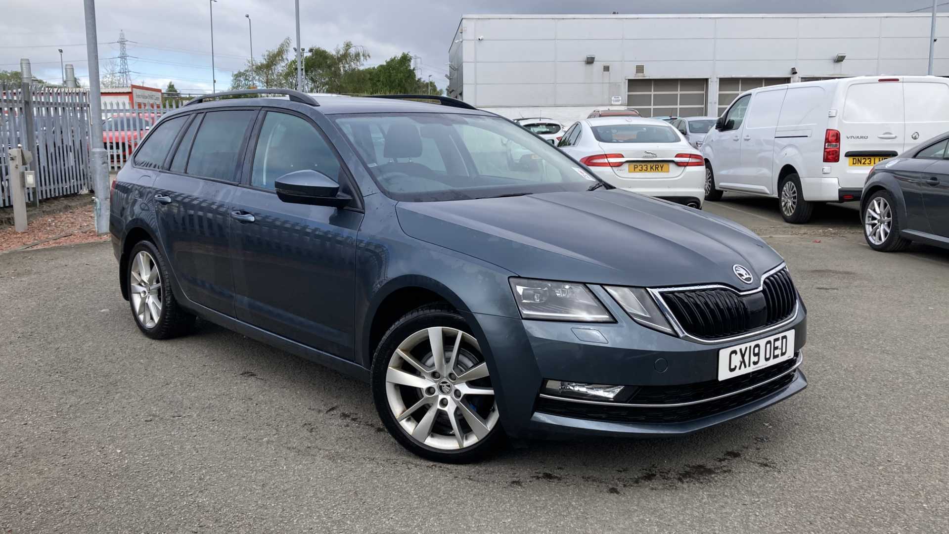 Main listing image - Skoda Octavia Estate