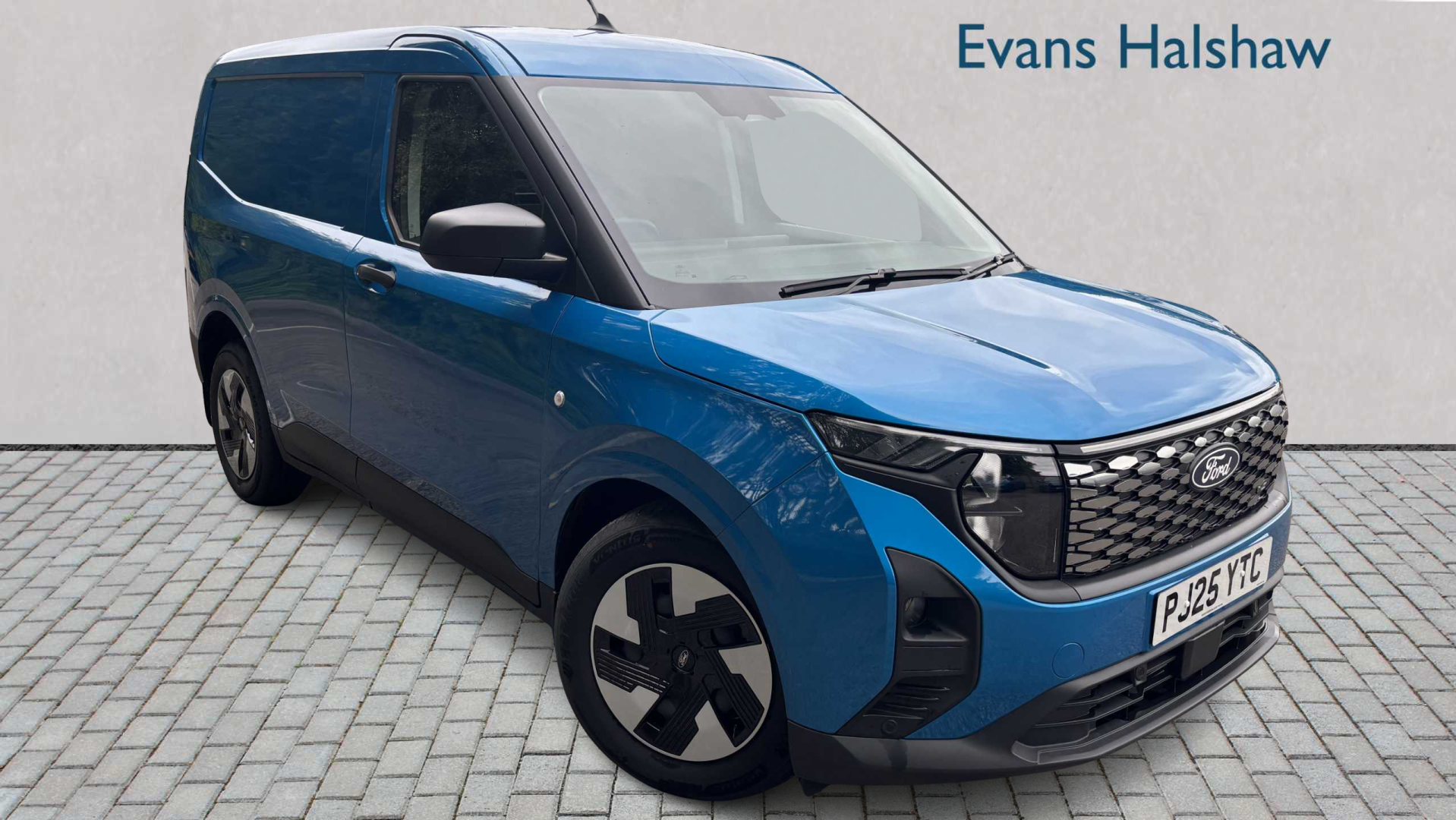 Main listing image - Ford Transit Courier