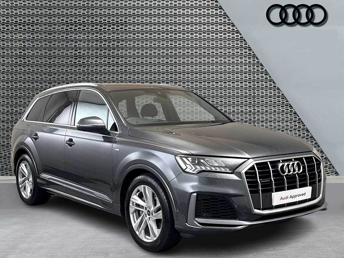 Main listing image - Audi Q7