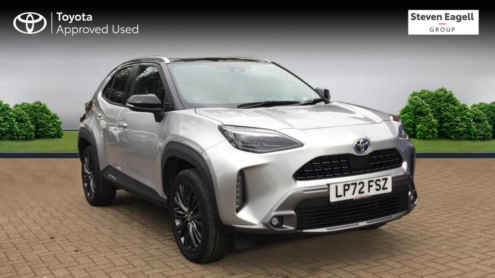 Main listing image - Toyota Yaris Cross