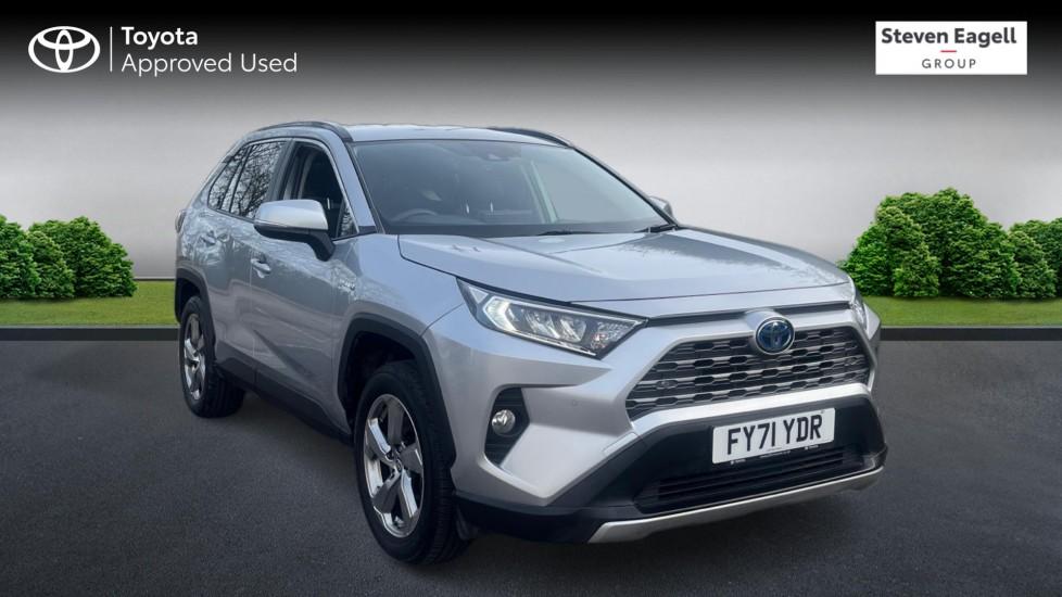 Main listing image - Toyota RAV4