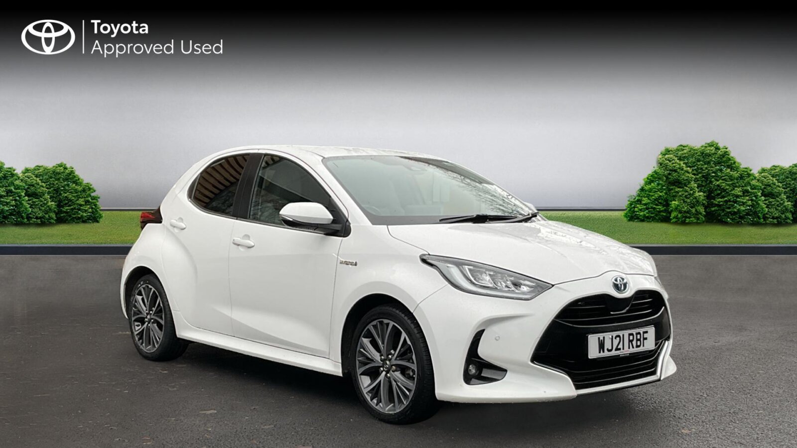 Main listing image - Toyota Yaris