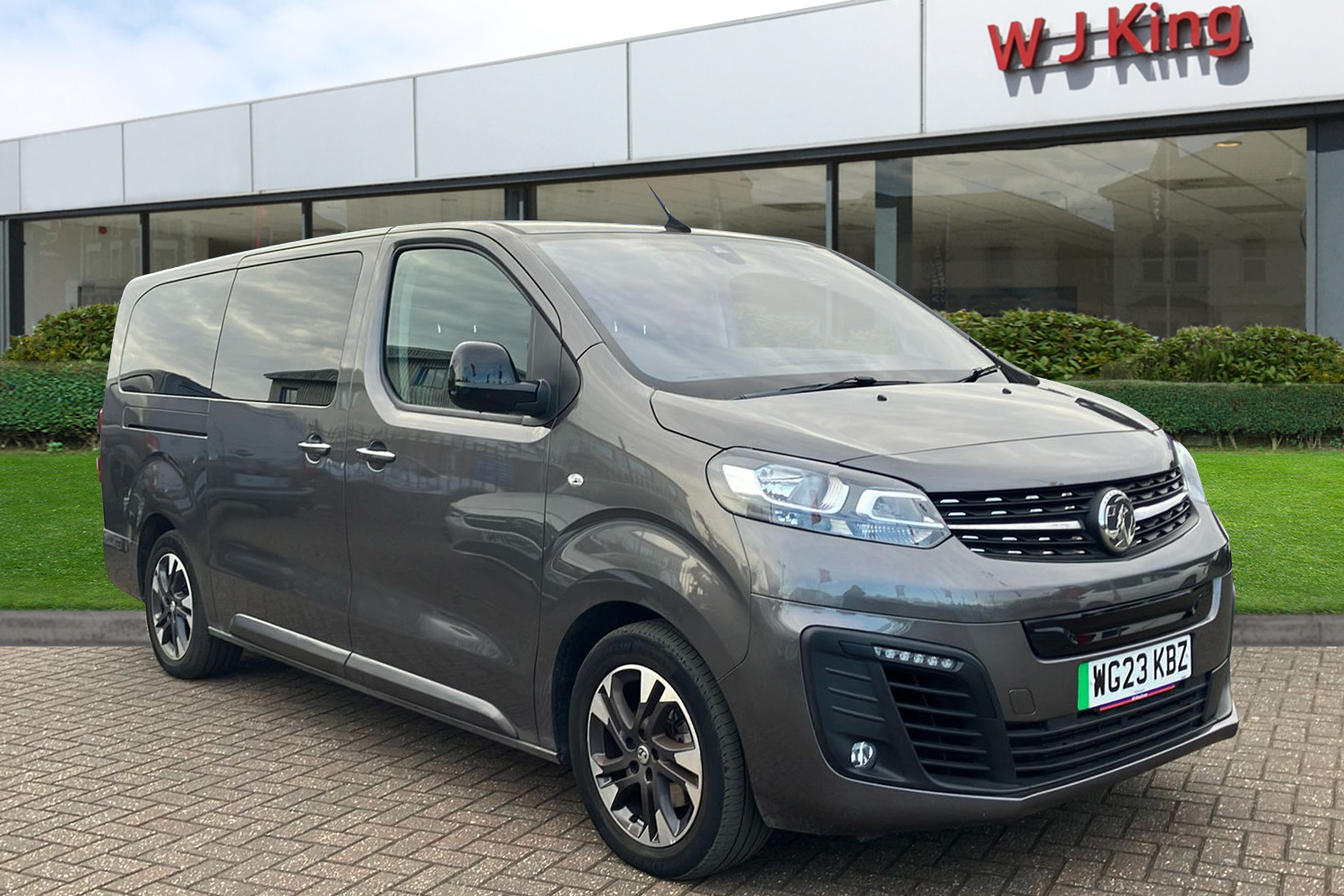 Main listing image - Vauxhall Vivaro Life-e