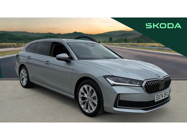 Main listing image - Skoda Superb Estate