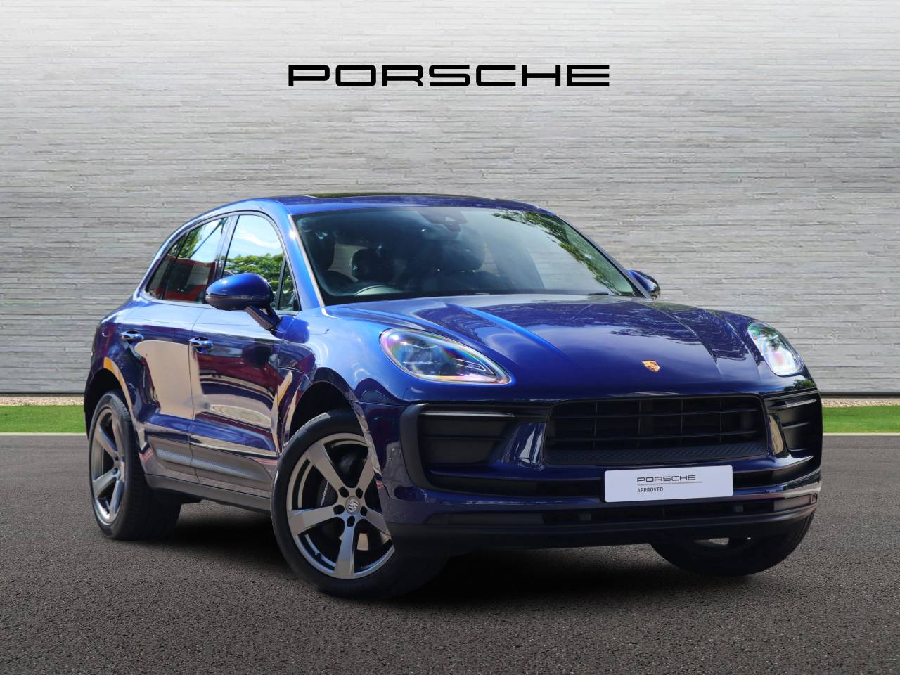Main listing image - Porsche Macan
