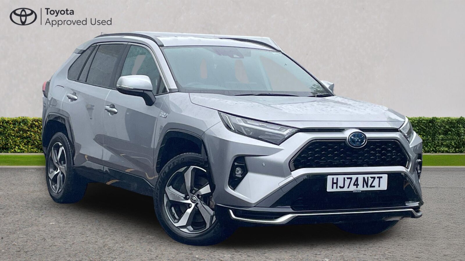 Main listing image - Toyota RAV4