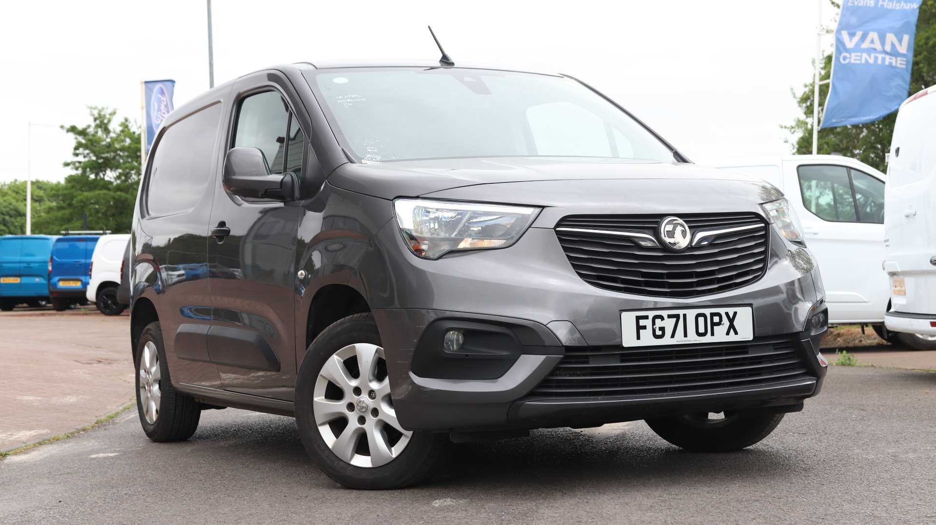 Main listing image - Vauxhall Combo Cargo