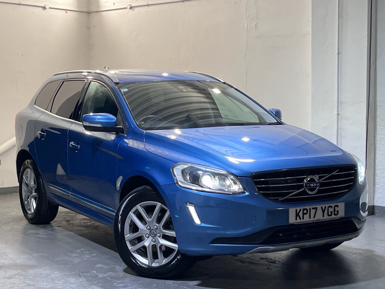 Main listing image - Volvo XC60