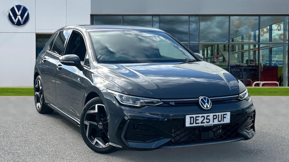 Main listing image - Volkswagen Golf