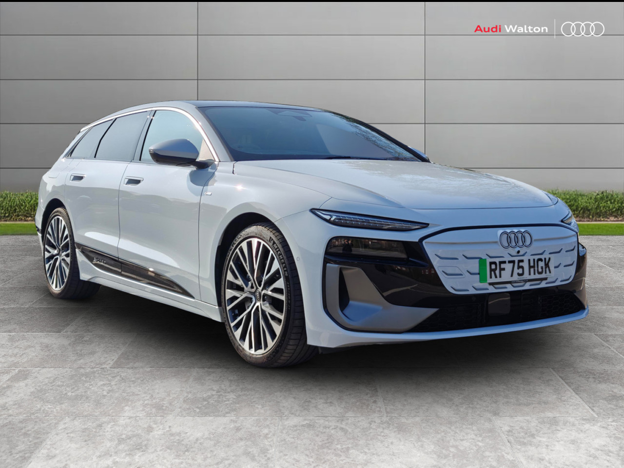 Main listing image - Audi e-tron S