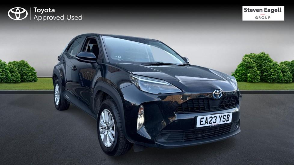 Main listing image - Toyota Yaris Cross