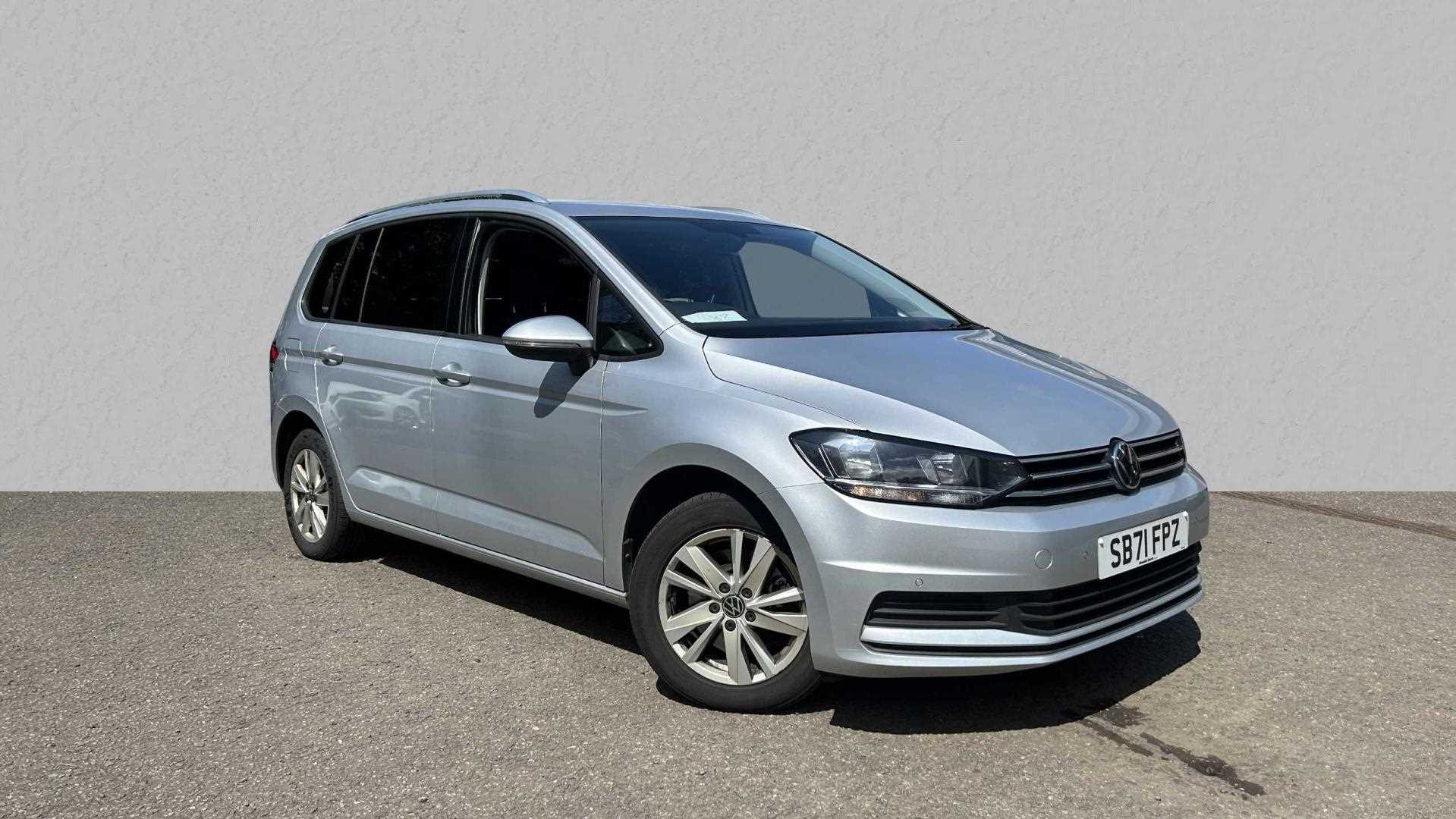 Main listing image - Volkswagen Touran