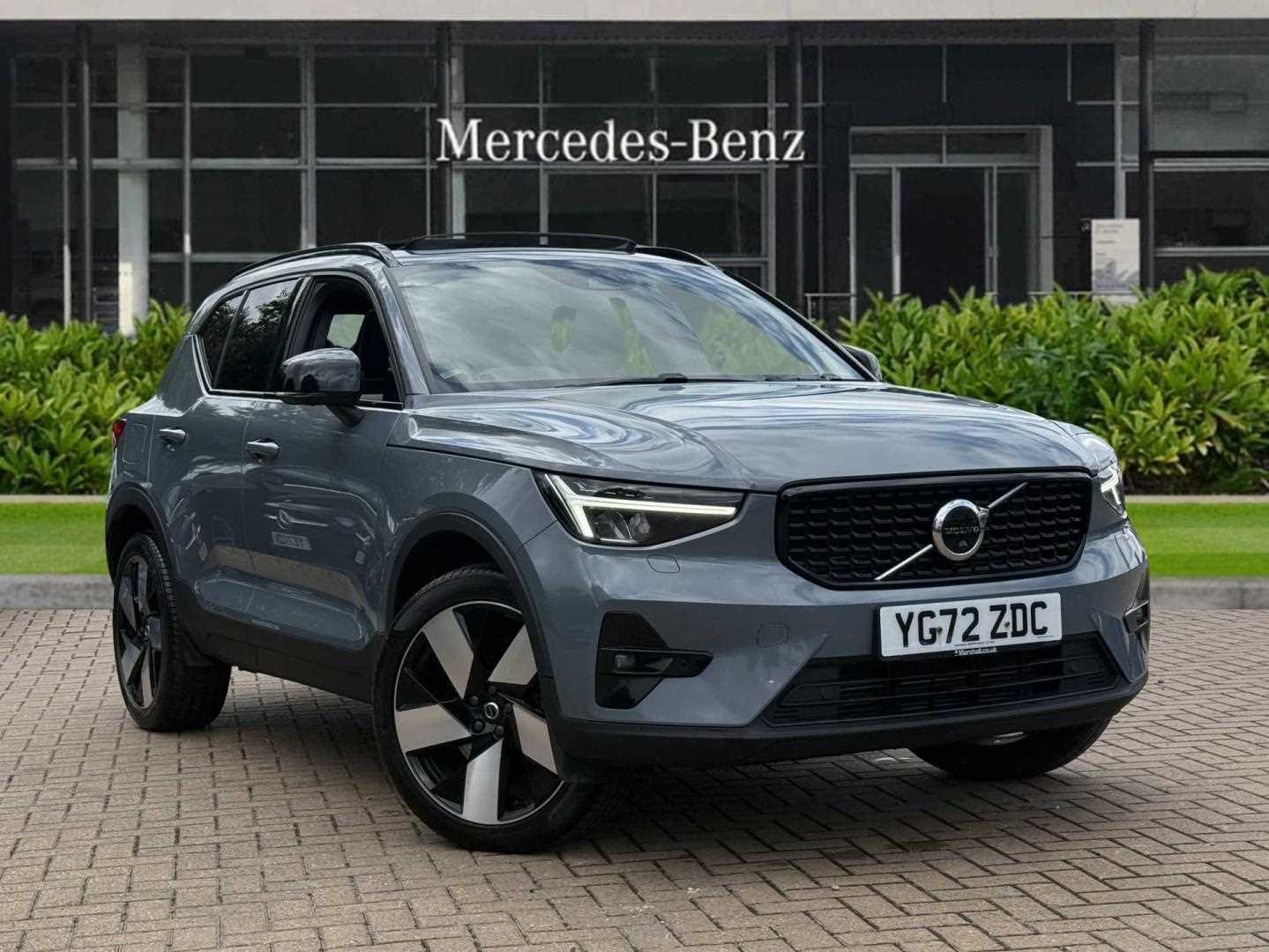 Main listing image - Volvo XC40 Recharge