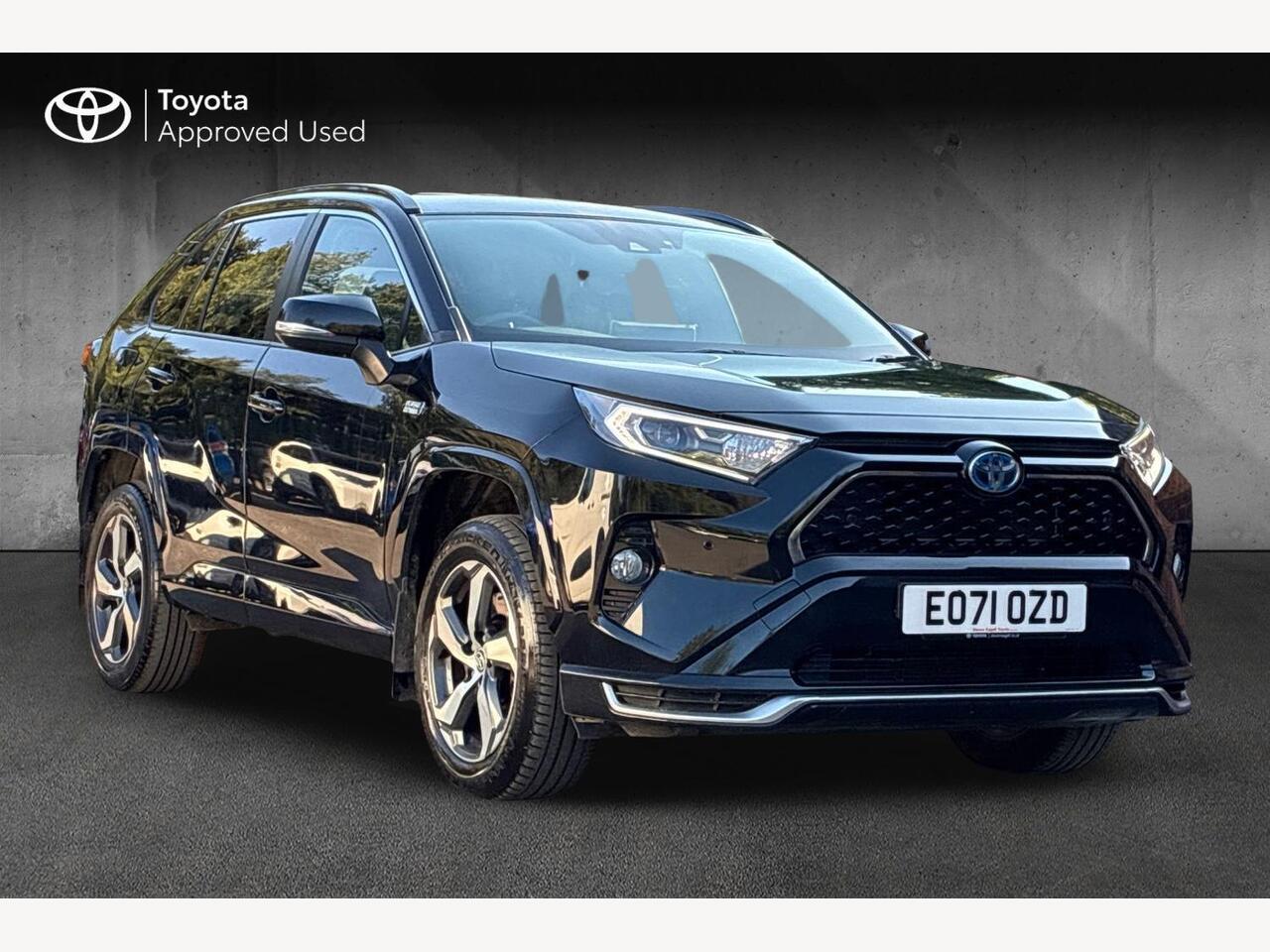 Main listing image - Toyota RAV4