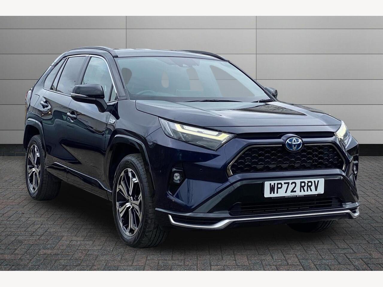 Main listing image - Toyota RAV4