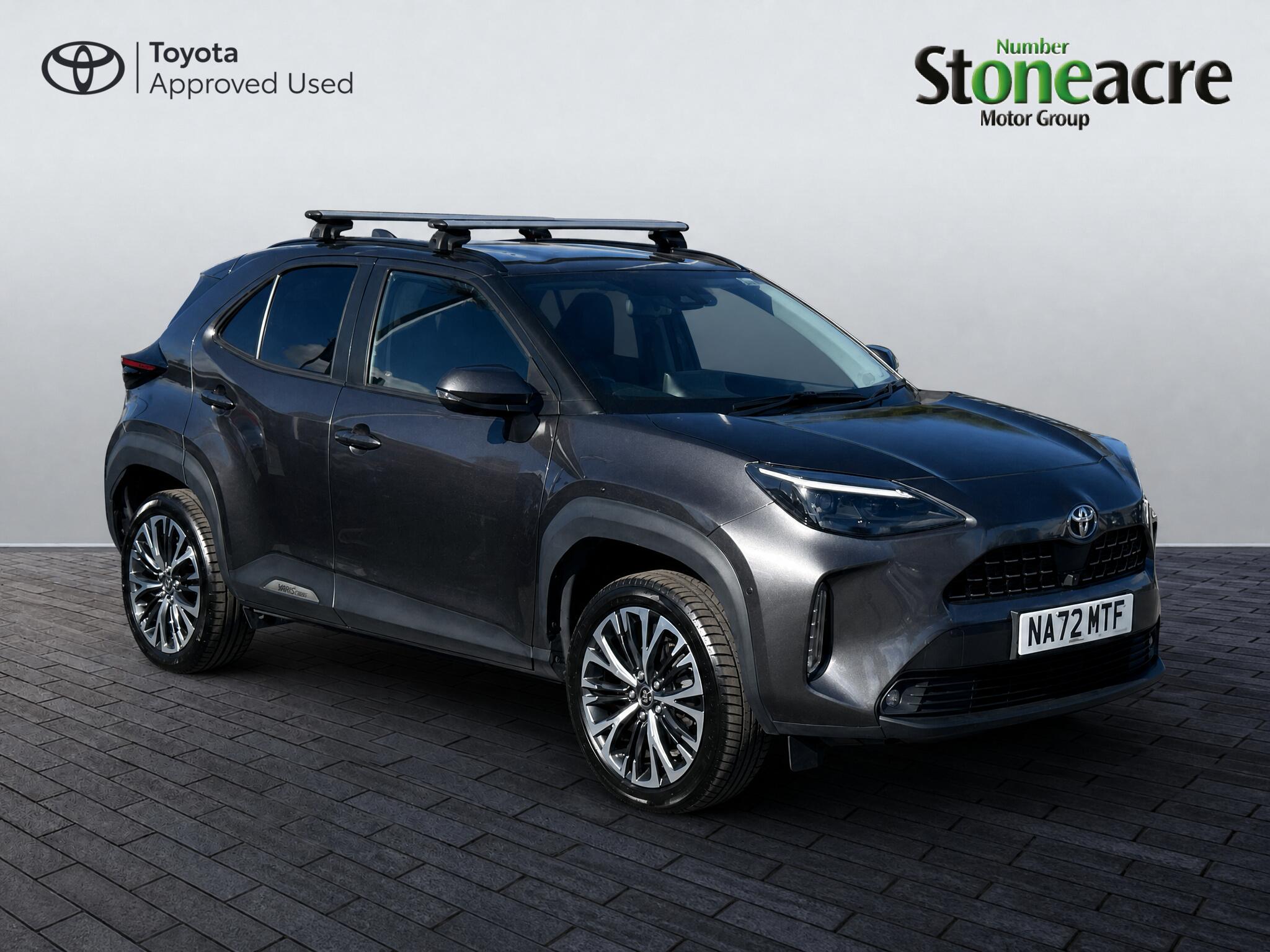 Main listing image - Toyota Yaris Cross