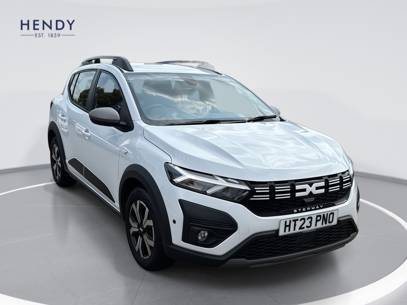 Main listing image - Dacia Sandero Stepway