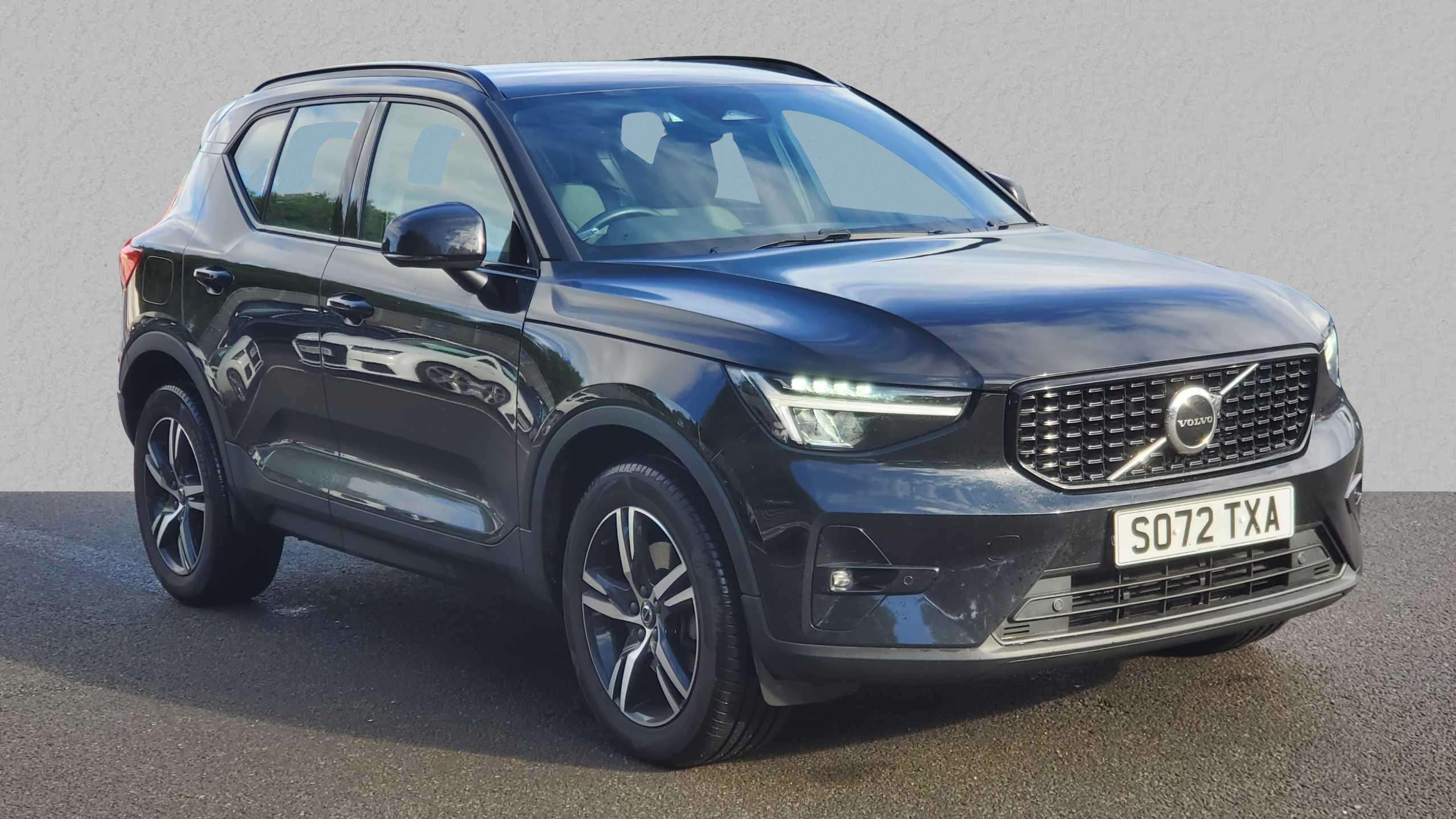 Main listing image - Volvo XC40