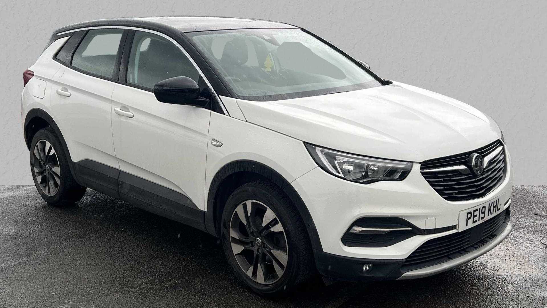 Main listing image - Vauxhall Grandland X