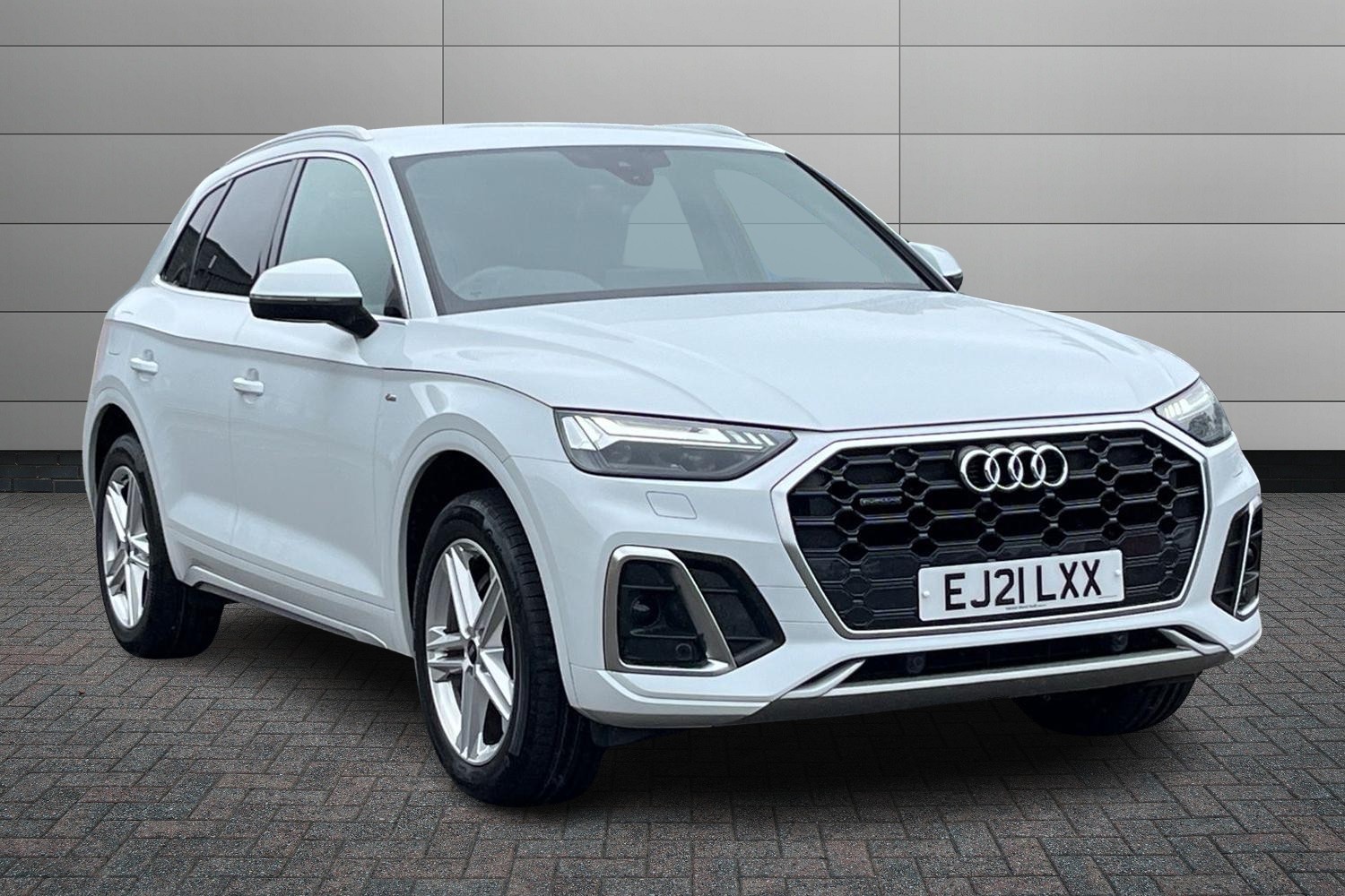 Main listing image - Audi Q5