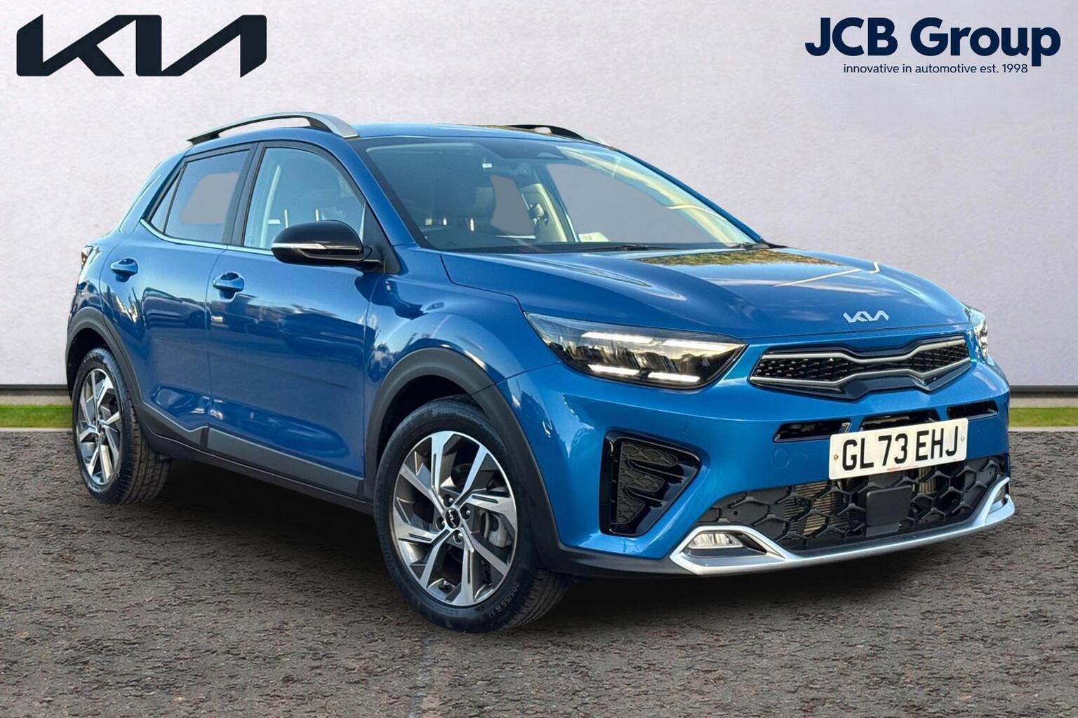 Main listing image - Kia Stonic