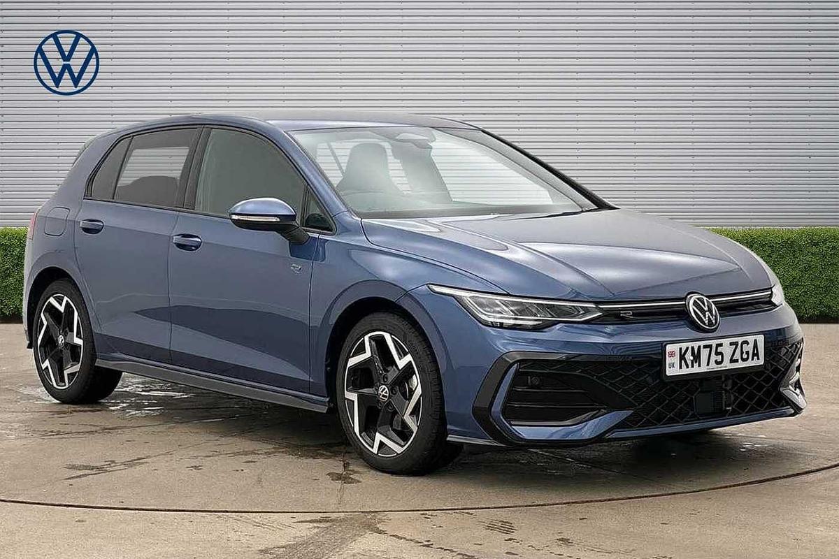 Main listing image - Volkswagen Golf