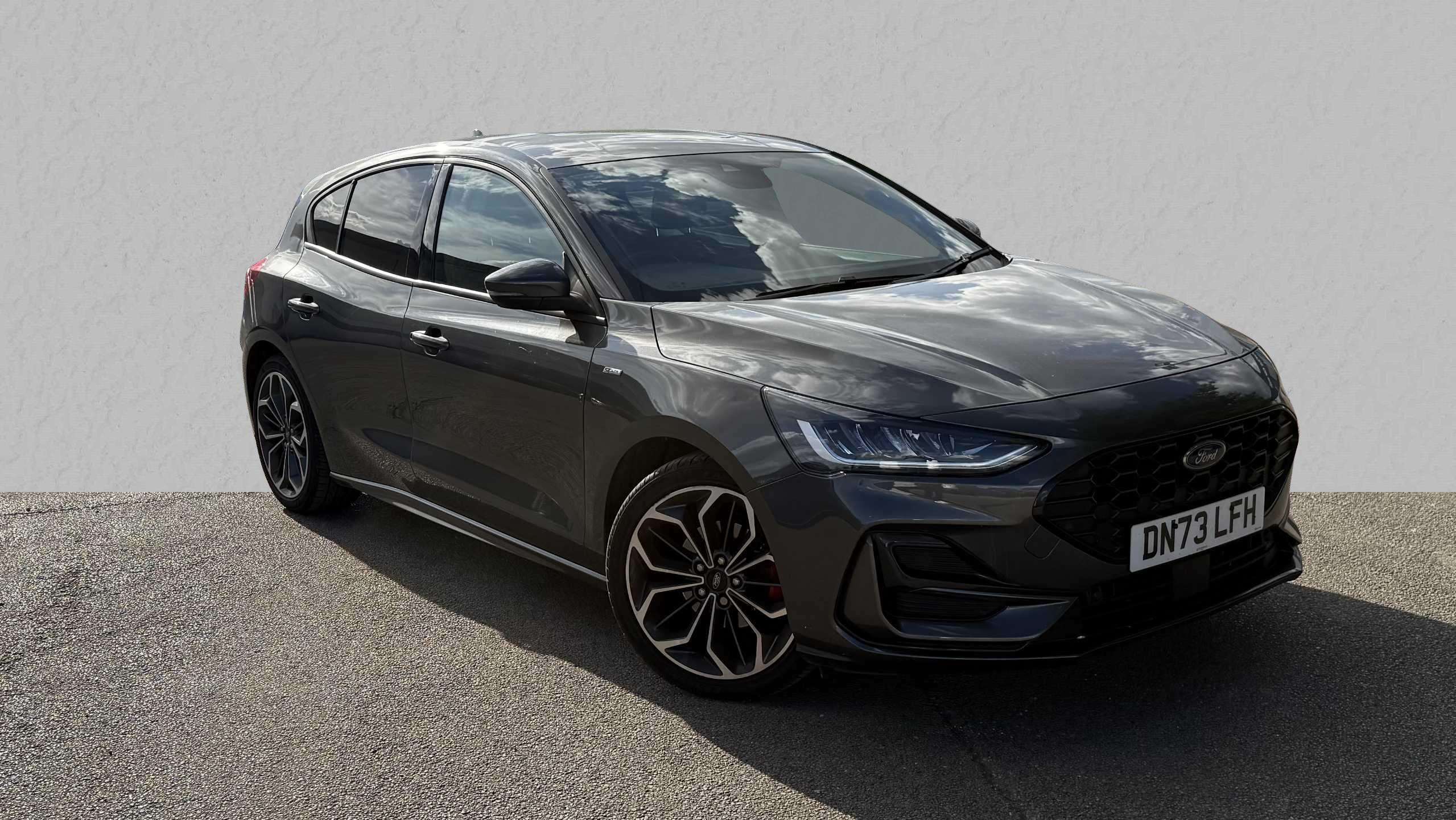 Main listing image - Ford Focus