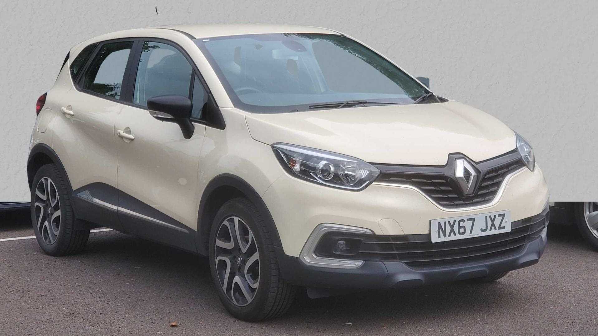 Main listing image - Renault Captur