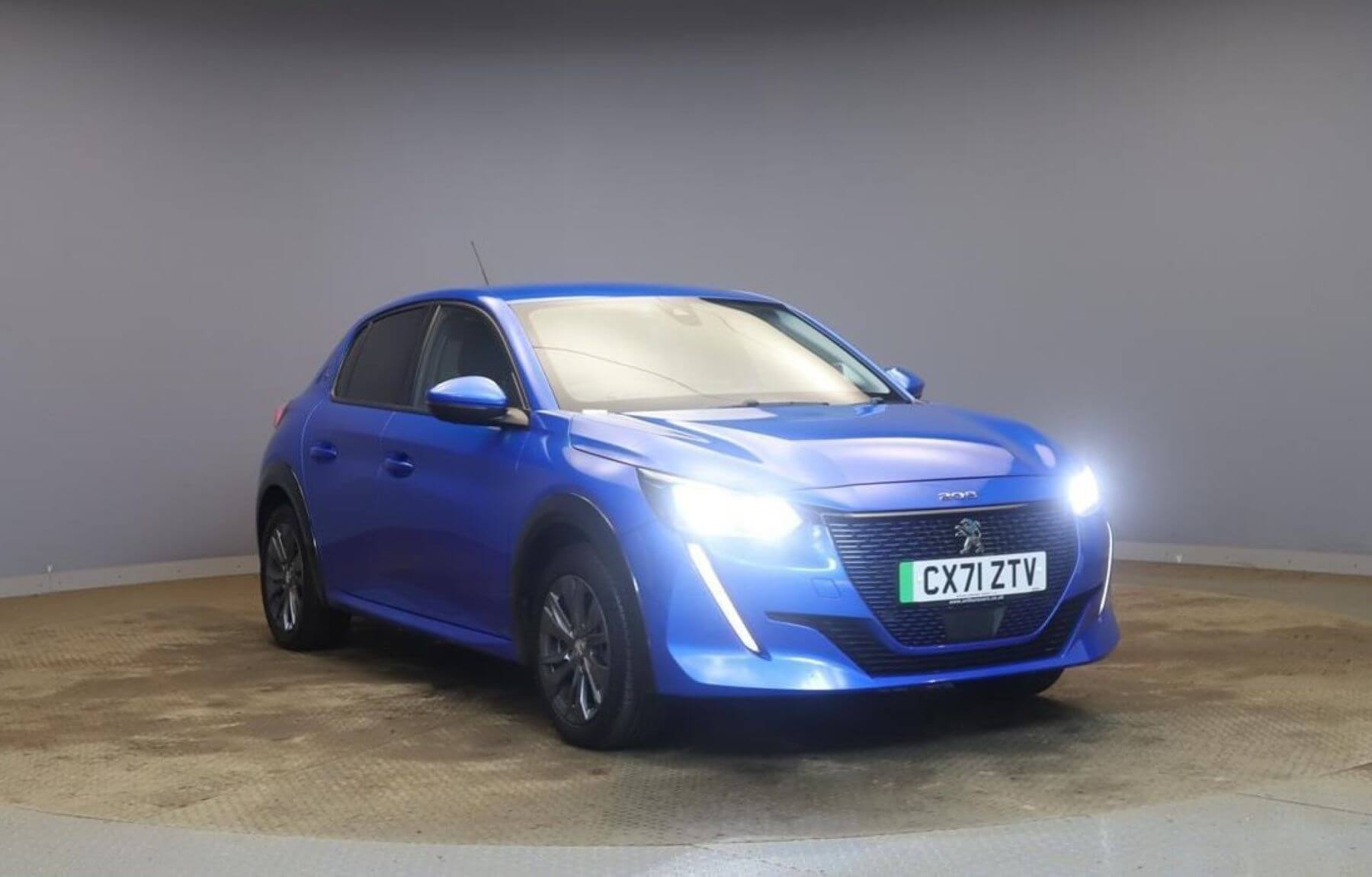 Main listing image - Peugeot e-208