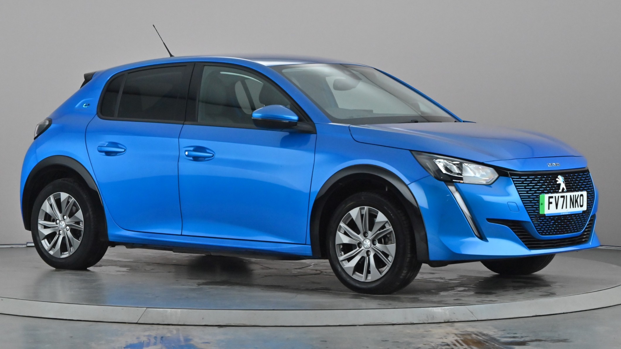 Main listing image - Peugeot e-208